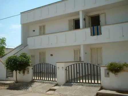 Appartamento Bolina Torre Pali Exterior photo
